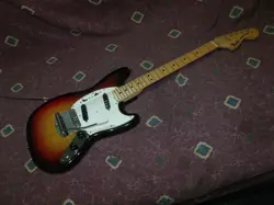 VINTAGE 1976 FENDER MUSTANG ELECTRIC GUITAR SUNBURST MAPLE NECK VG   CLEAN!
