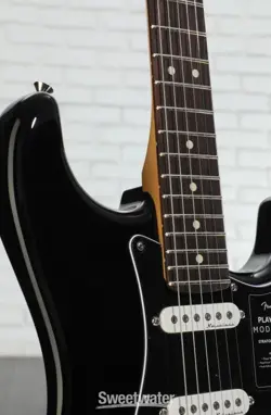 II MODIFIED STRATOCASTER