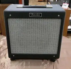 PRO JUNIOR   USA FENDER