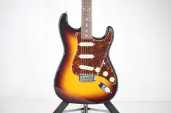 GUITAR ST 40J