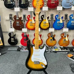 STRATOCASTER 2TS