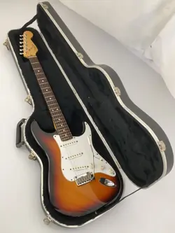 AM STD ST AMERICAN STANDARD STRATOCASTER/3CS/1997/WITH HARD CASE// FENDER