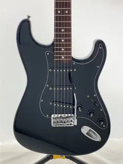 ST72-58US ST72-58US/BLK/1997-2000/USA VINTAGE PU/SOFT CASE INCLUDED FENDER