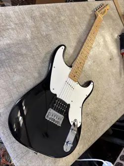 STRATOCASTER /TELECASTER VGC