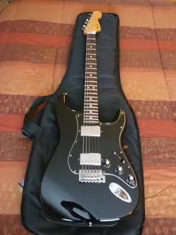 FENDER BLACKTOP STRATOCASTER BLACK HH RSW FRETBOARD ELECTRIC GUITAR