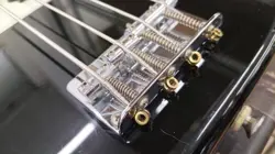 FENDER 1977 PRECISION