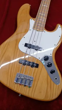 FENDER JAPAN JB75-80