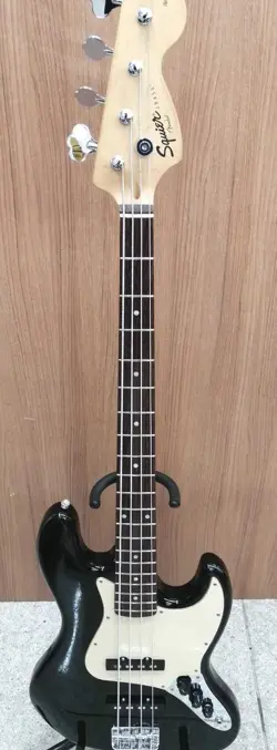 GUITAR FENDER ENTRY-LEVEL