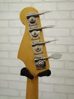 GUITAR VINTAGE MODEL