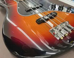 FENDER USA PERFORMER