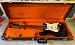 BLACK ROSEWOOD CUNIFE