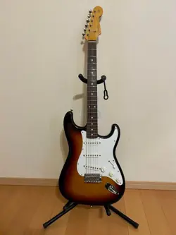FENDER JAPAN STRATOCASTER ELECTRIC GUITAR CRAFTED IN JAPAN