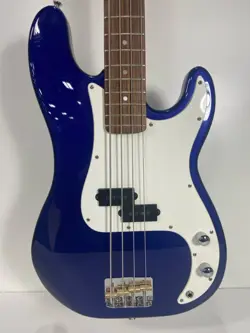 PRECISION BASS P03045842