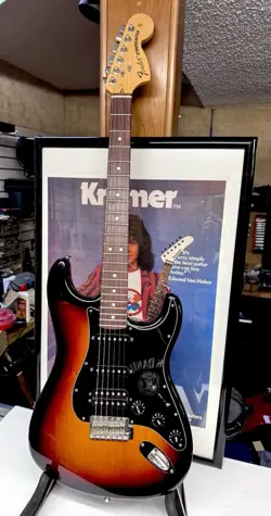 STRATOCASTER HSS WITH