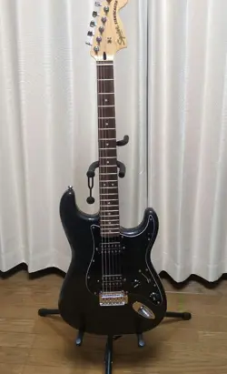 SQUIER AFFINITY STRATOCASTER ELECTRIC GUITAR BY FENDER FROM JAPAN