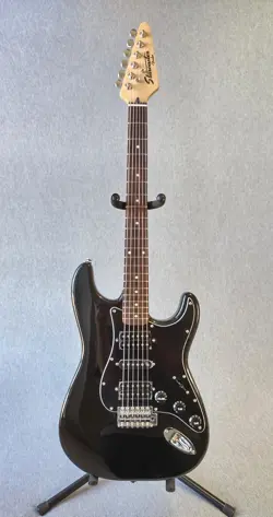FENDER STARCASTER STRATOCASTER