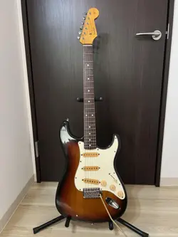 FENDER STRATOCASTAER