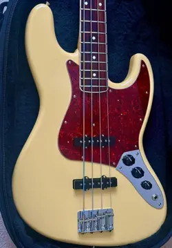 FENDER FSR MIJ TRADITIONAL LATE 60S JAZZ BASS SAFE PACKING!