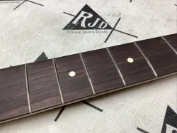 GUITAR NECK STRING