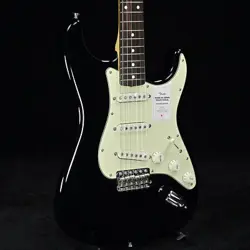 FENDER MADE IN JAPAN TRADITIONAL 60S STRATOCASTER BLACK ROSEWOOD S/N