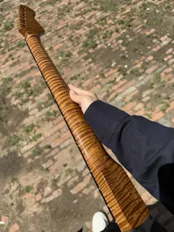 4AAAA ROSEWOOD 22FRETS FLAME MAPLE GLOSS ELECTRIC GUITAR NECK FOR FENDER START