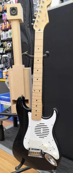 FENDER JAPAN ST-CHAMP BLACK MINI STRATOCASTER GUITAR SPEAKER BUILT-IN