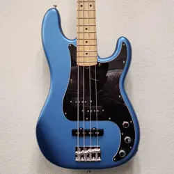 2021 FENDER AMERICAN PERFORMER PRECISION BASS - SATIN LAKE PLACID BLUE FINISH