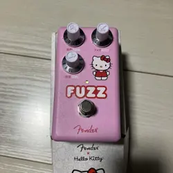 FENDER HELLO KITTY FUZZ PEDAL PINK