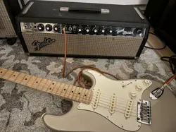 96/04 USA FENDER STRATOCASTER SSS
