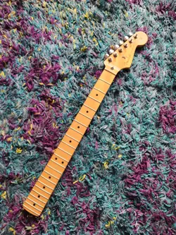 FENDER PLAYER2
