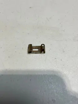 PEND STRATOCASTER SADDLE