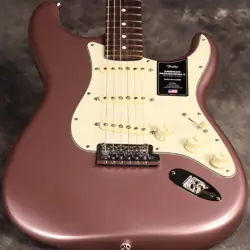II STRATOCASTER BURGUNDY