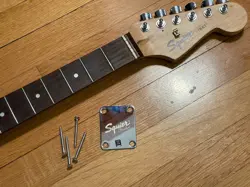 VINTAGE 2005 FENDER SQUIER SE ROSEWOOD NECK W/ NECK PLATE FOR STRAT STRATOCASTER