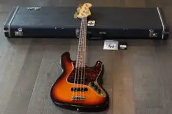 4-STRING BASS GUITAR+OHSC