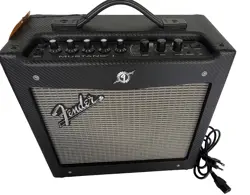 AND FENDER AMP