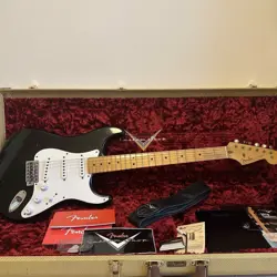 ELECTRIC GUITAR FENDER 2018 CUSTOM SHOP ERIC CLAPTON STRATOCASTER RELIC BLACK