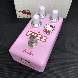 FENDER / HELLO KITTY FUZZ