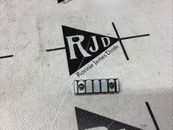 WILKINSON USA FENDER DELUXE ROLLER NUT SATIN CHROME