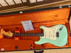 FENDER CUSTOM SHOP TBC 1965 STRATOCASTER RELIC GUITAR FROM JAPAN