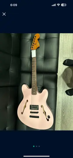 STARCASTER ELECTRIC GUTIAR