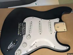 LOADED STRATOCASTER MATTE