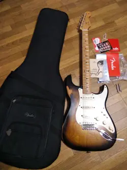 STRATOCASTER #QOI10B
