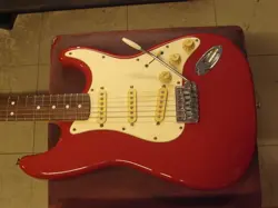 FENDER MEXICO STANDARD STRATOCASTER 1995 USED ALDER BODY DAKOTA RED W/SOFT CASE