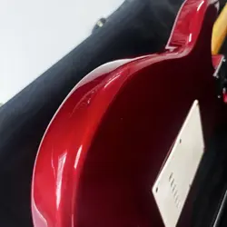 FENDER STRATOCASTER 2004