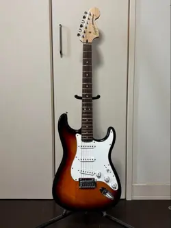 SQUIER STRATOCASTER ELECTRIC GUITAR BY FENDER BLACK FROM JAPAN