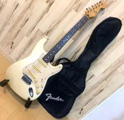 FENDER FENDER/MEXICO/MANUFACTURED IN