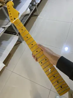 STAINLESS STEEL 22FRETS YELLOW GLOSS MAPLE ELECTRIC GUITAR NECK FENDER STRAT