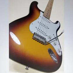 FENDER JAPAN STRATOCASTER ELECTRIC GUITAR SUNBURST, EXCELLENT , MADE IN JAPAN