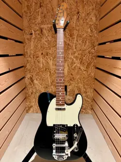 FENDER LIMITED TRADITIONAL 60S TELECASTER BIGSBY RW BLACK ELECTRIC GUITAR USED