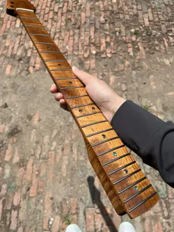 GLOSS YELLOW RETRO 22FRETS FENDER STRAT ROASTED FLAME MAPLE ELECTRIC GUITAR NECK